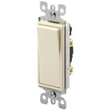 15 Amp Single Pole Decora Switch 120/277 Volt